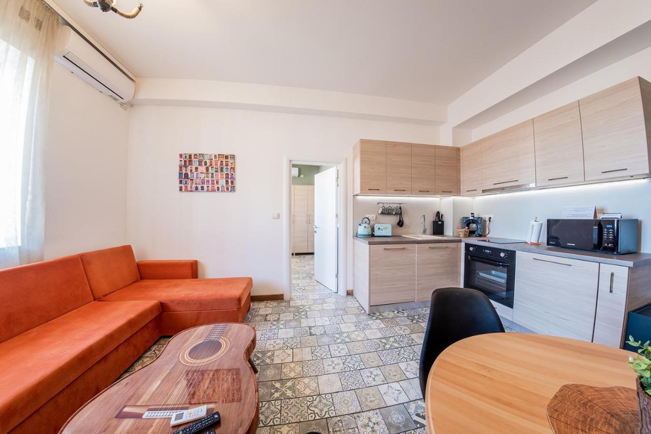 Sofia Vintage Life Apartment Екстер'єр фото